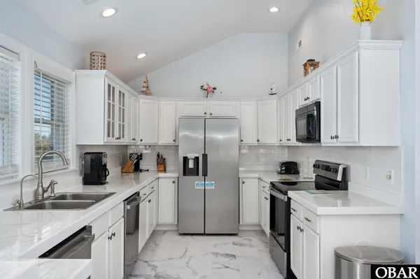 $1,575,000 | 1006 Whalehead Drive, Unit 40, Corolla, NC 27927