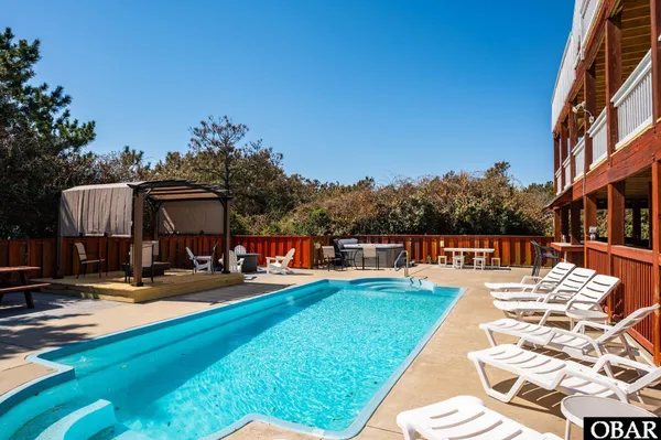 $1,575,000 | 1006 Whalehead Drive, Unit 40, Corolla, NC 27927