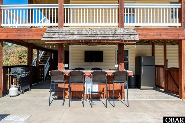 $1,575,000 | 1006 Whalehead Drive, Unit 40, Corolla, NC 27927