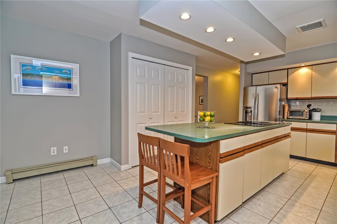2137 Mendon Road Cumberland, RI 02864 - Photo 19 of 40
