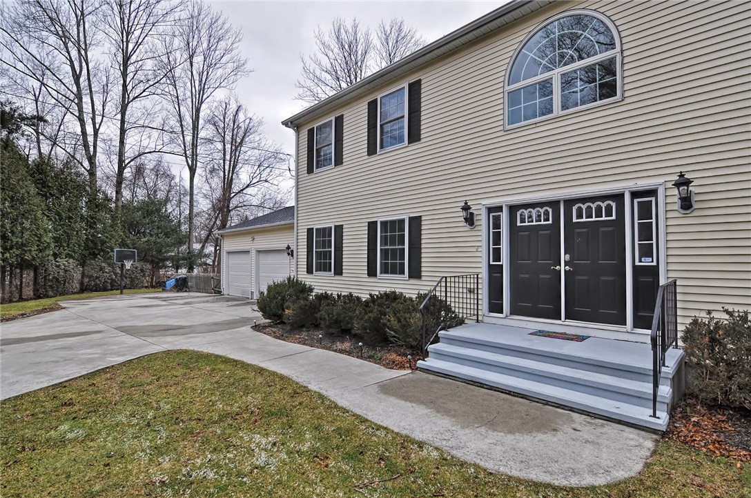 2137 Mendon Road Cumberland, RI 02864 - Photo 2 of 40