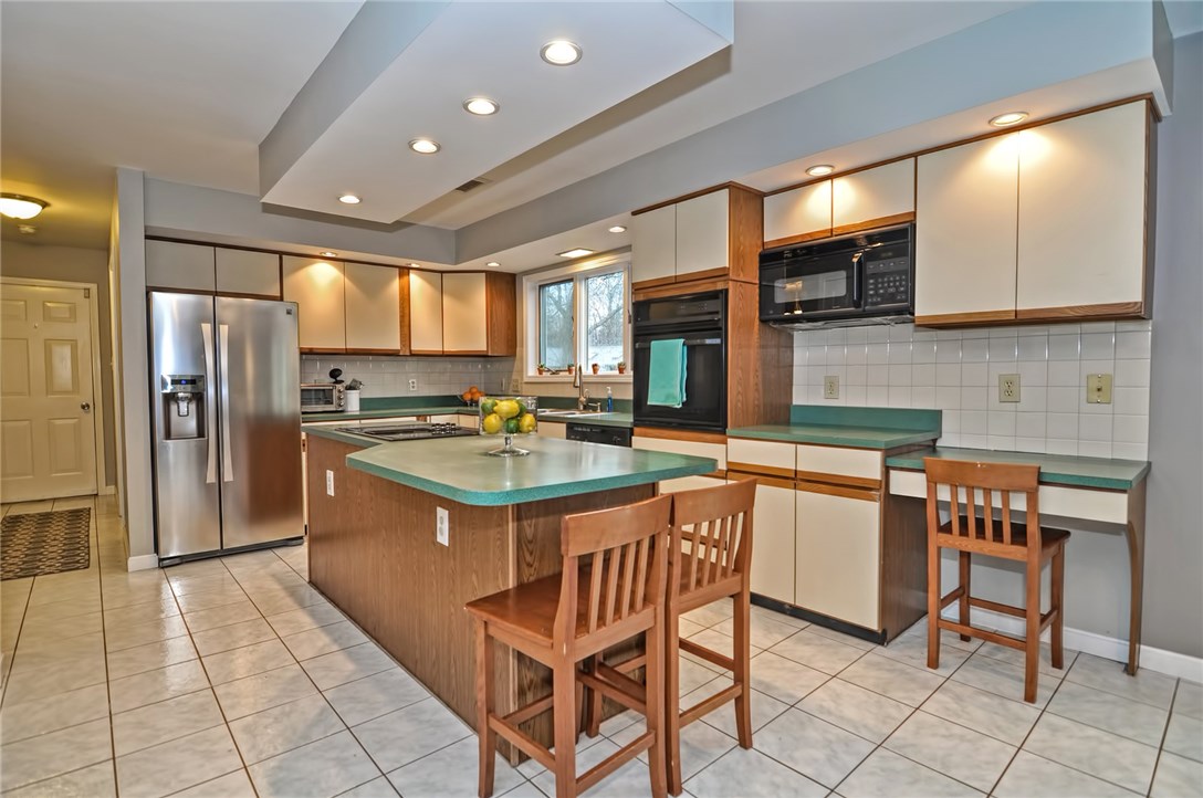 2137 Mendon Road Cumberland, RI 02864 - Photo 21 of 40