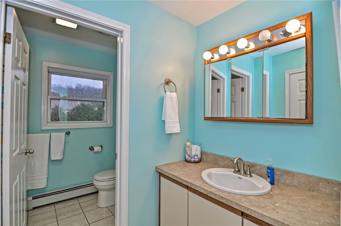 2137 Mendon Road Cumberland, RI 02864 - Photo 31 of 40