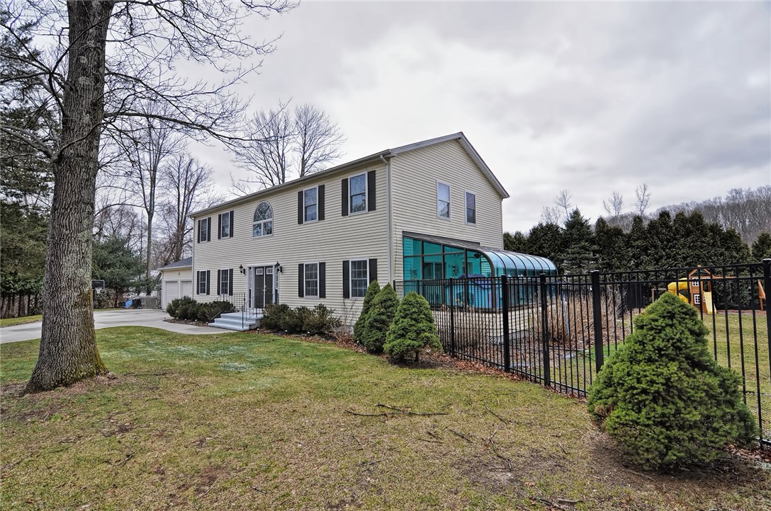 2137 Mendon Road Cumberland, RI 02864 - Photo 38 of 40