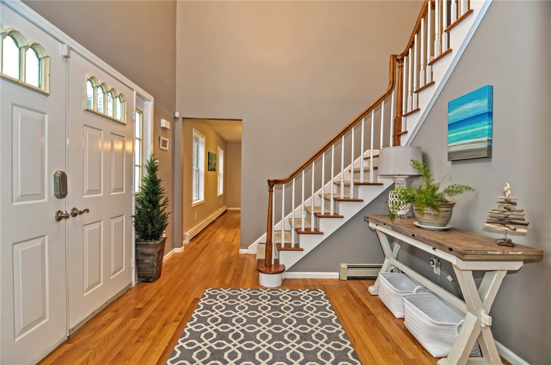 2137 Mendon Road Cumberland, RI 02864 - Photo 5 of 40