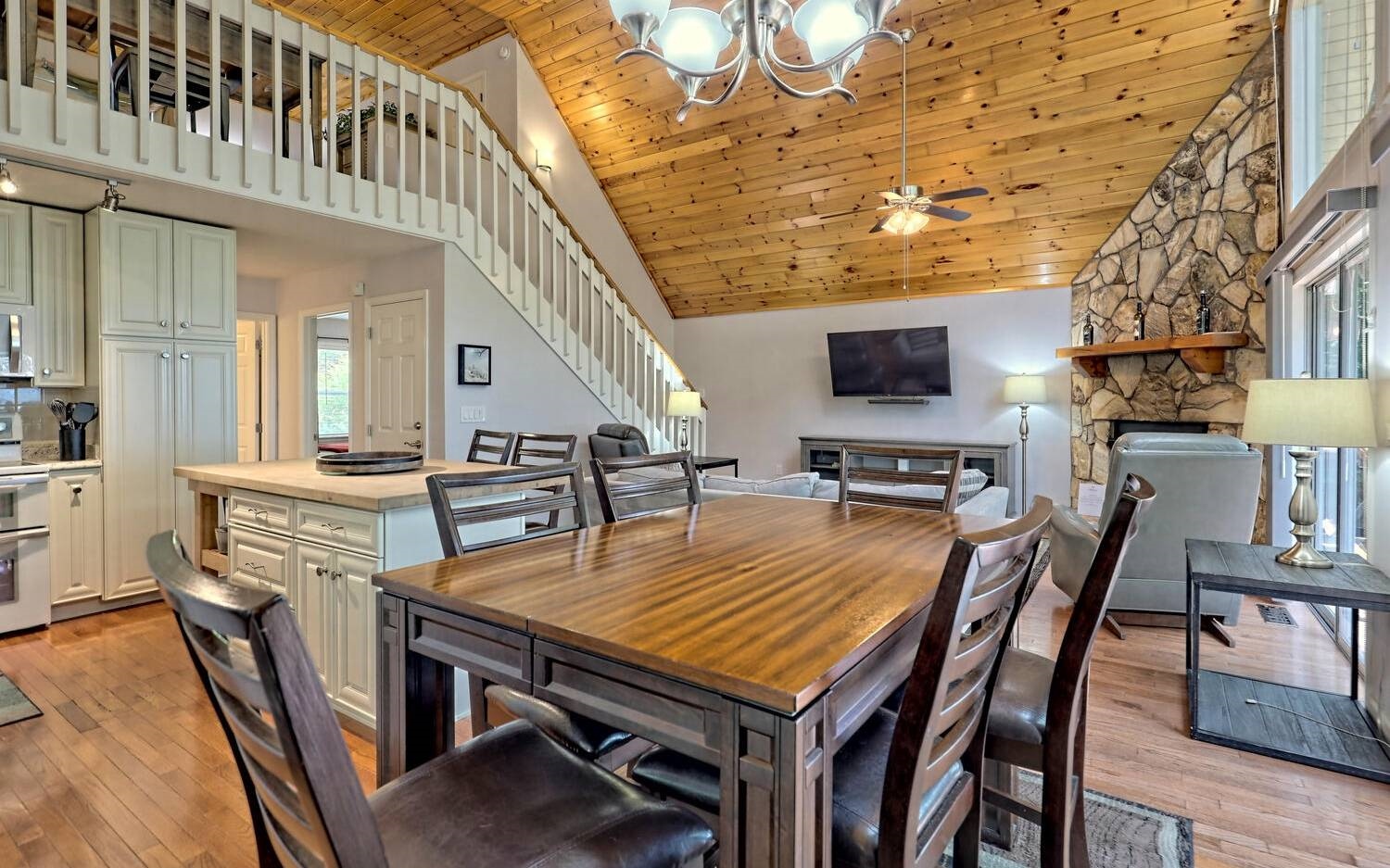 330 Cedar Ridge Drive Murphy, NC 28906 - Photo 7 of 70 Additional View