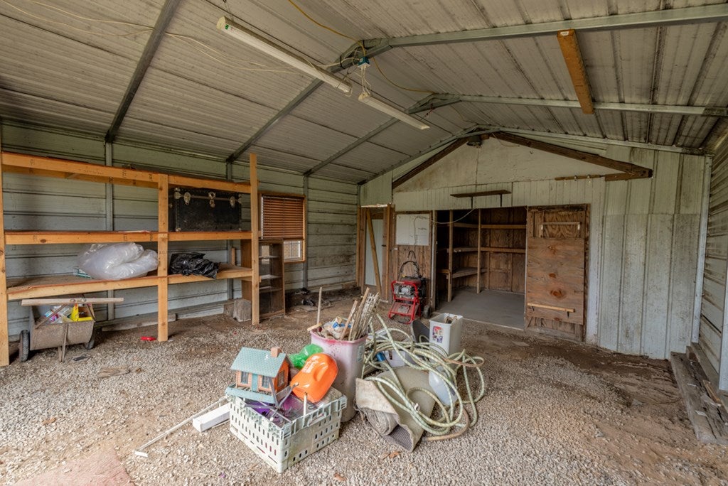 3963 Laurel Branch Road Kenbridge, VA 23944 - Photo 22 of 37 Gallery Image 22