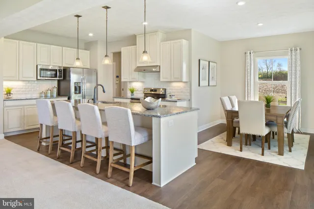 $424,990 | 1210 Wallace Way, Ranson, WV 25438