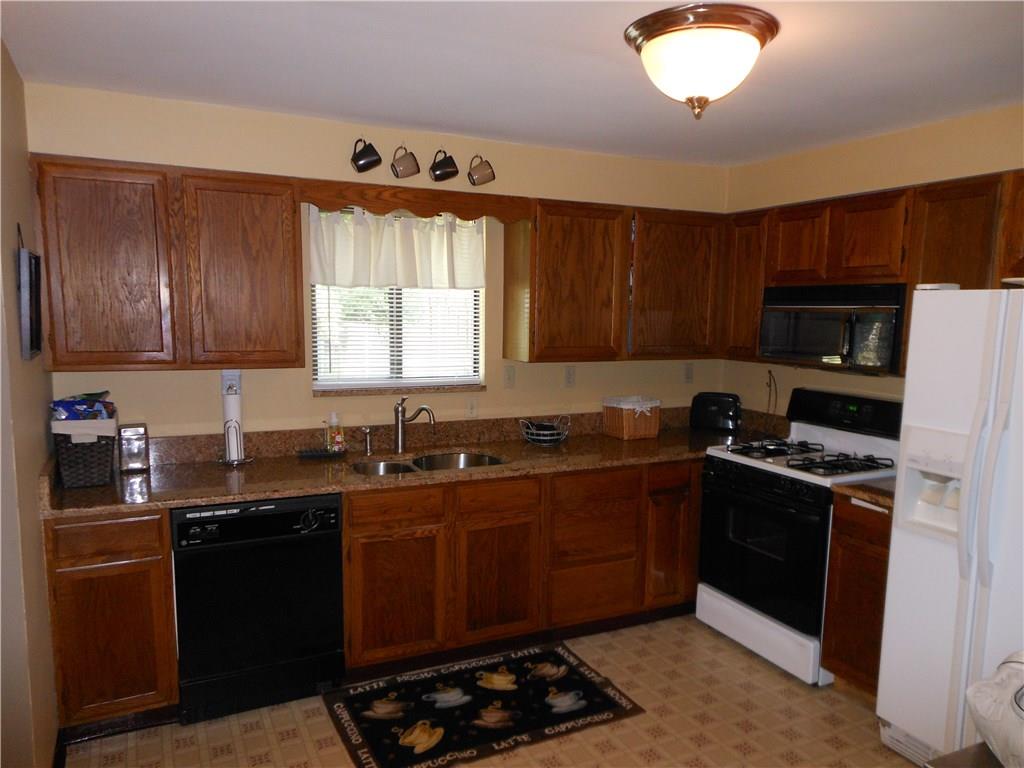 82 A Locust Ridge Drive Pittsburgh, PA 15209 - Photo 2 of 11 Gallery Image 2