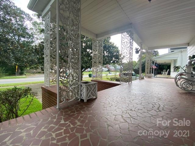 174 York Street Chester, SC 29706 - Photo 1 of 32 Gallery Image 1