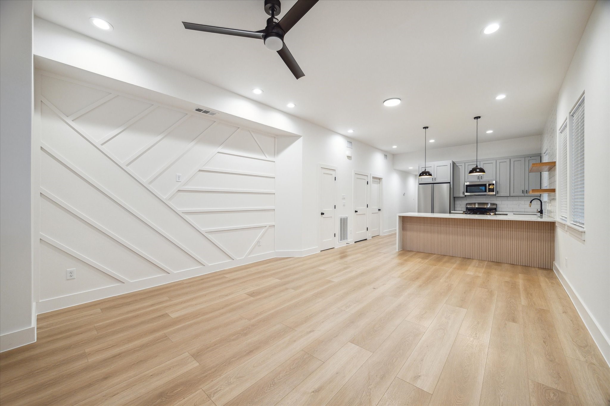 3506 Delhi Street, Unit A Houston, TX 77022 - Photo 7 of 15 a view of kitchen with refrigerator and window