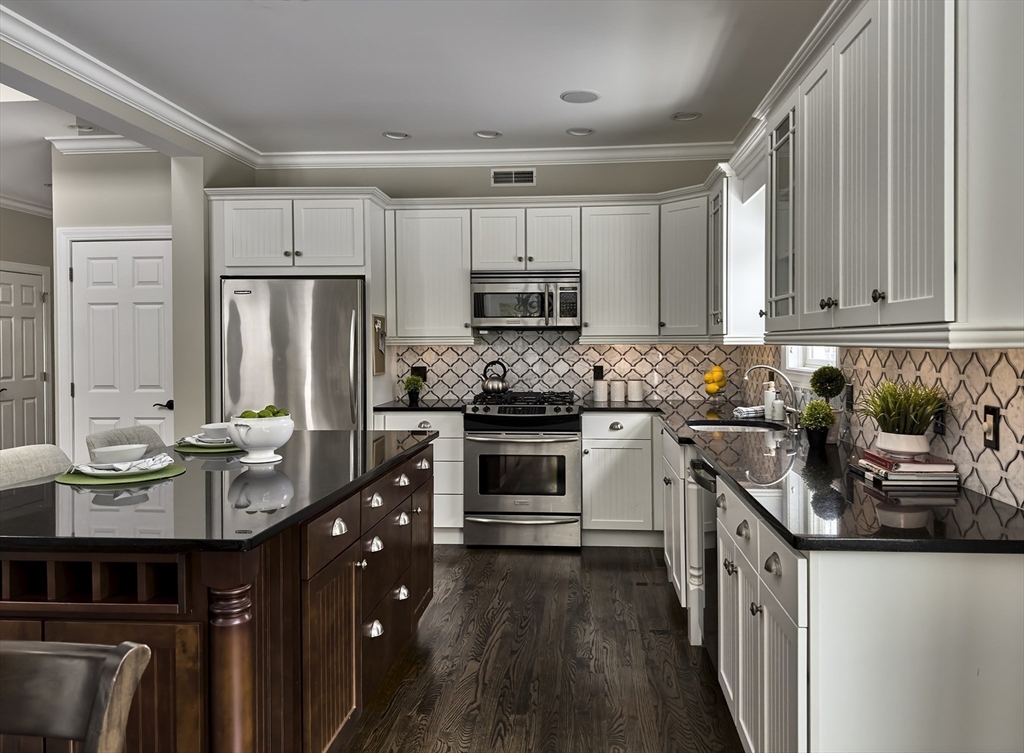 18 High Crest Road, Unit 20 Lenox, MA 01240 - Photo 13 of 42