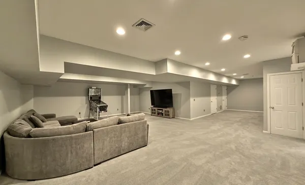 $1,280,000 | 18 High Crest Road, Unit 20, Lenox, MA 01240