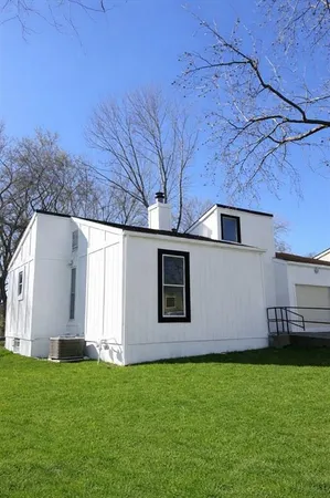 $169,000 | 9516 Manning Avenue, Kansas City, MO 64134
