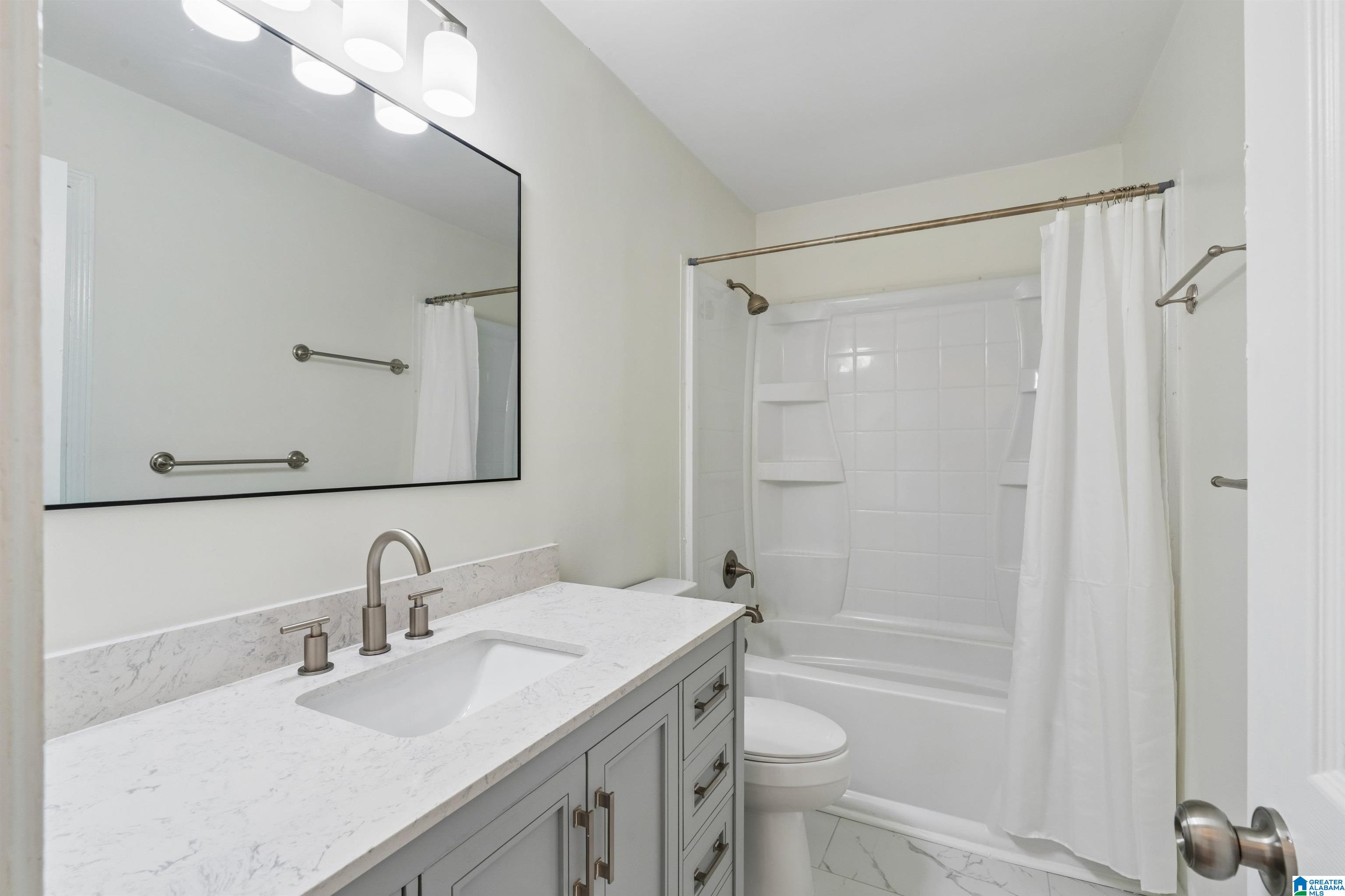 1688 Brewster Road Birmingham, AL 35235 - Photo 7 of 14