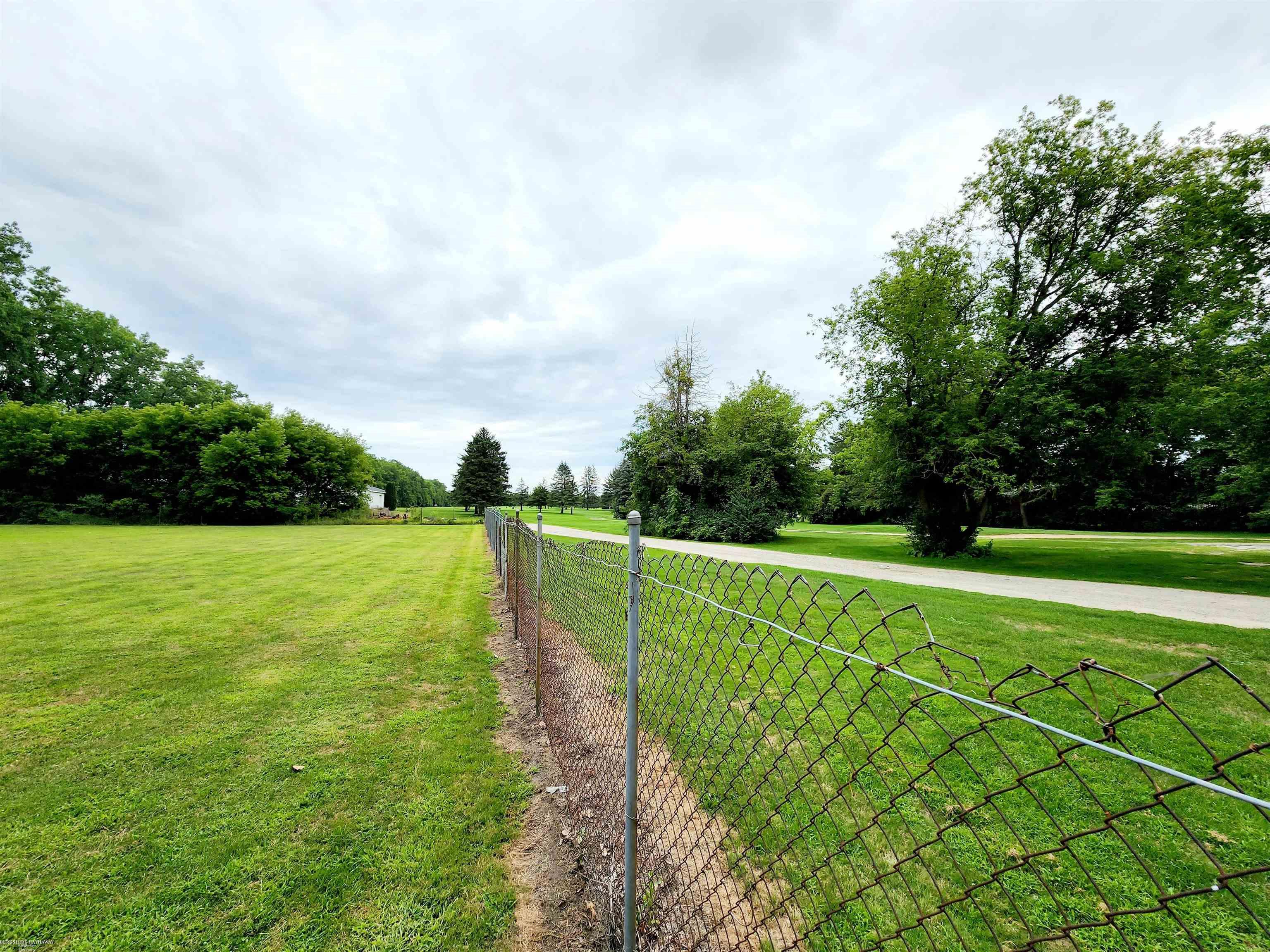 67920 Romeo Plank Road Ray, MI 48096 - Photo 20 of 65 Fenced yard