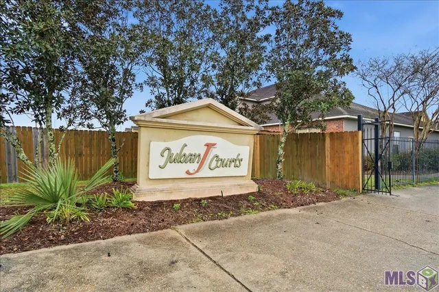 $155,000 | 8429 Florida Boulevard, Unit 2J, Denham Springs, LA 70726