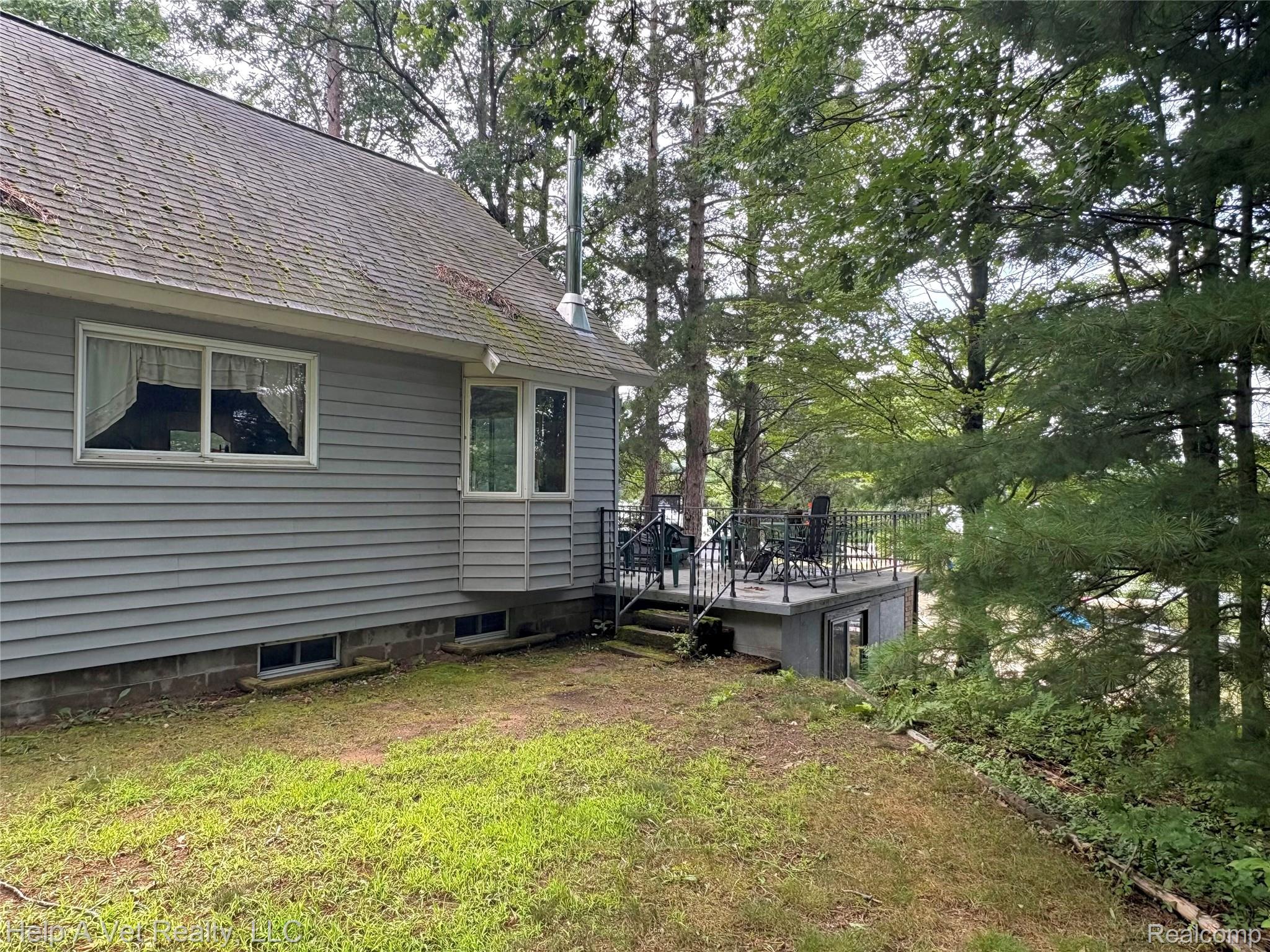 10340 Mud Lake Road Interlochen, MI 49643 - Photo 18 of 44 IMG_0994.jpeg