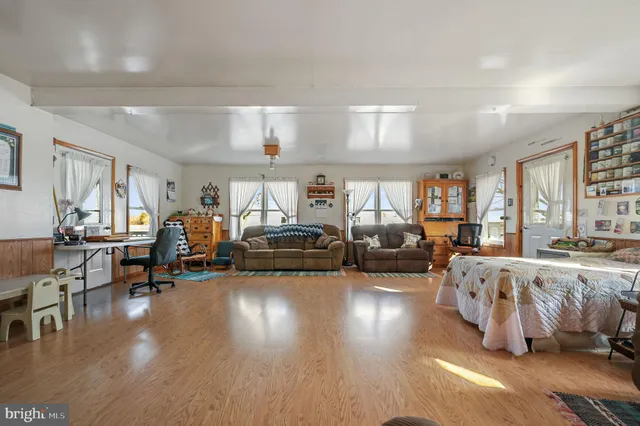 $988,900 | 1340 Hazlettville Road, Camden Wyoming, DE 19934