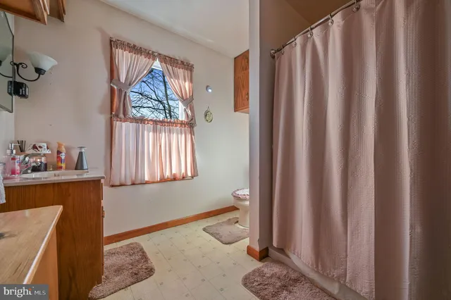 $988,900 | 1340 Hazlettville Road, Camden Wyoming, DE 19934