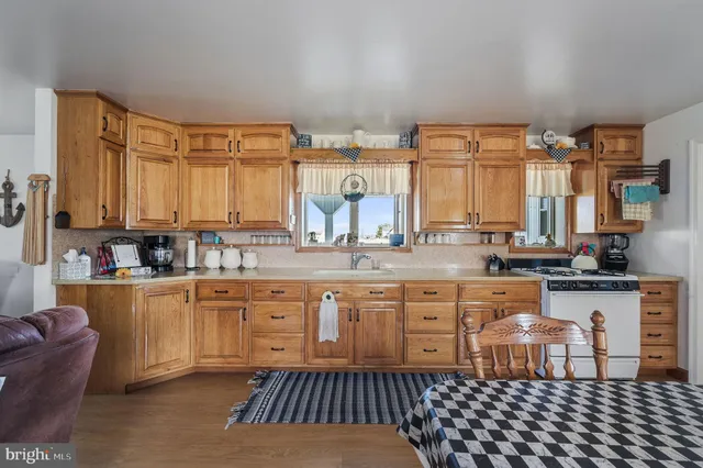 $988,900 | 1340 Hazlettville Road, Camden Wyoming, DE 19934