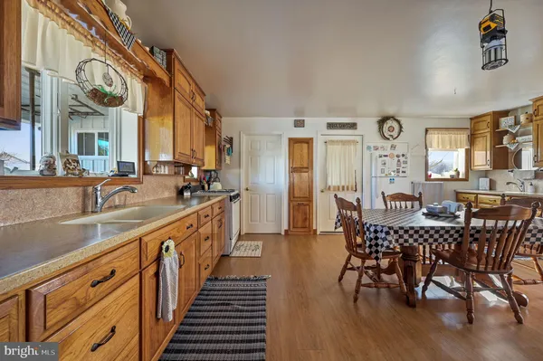 $988,900 | 1340 Hazlettville Road, Camden Wyoming, DE 19934