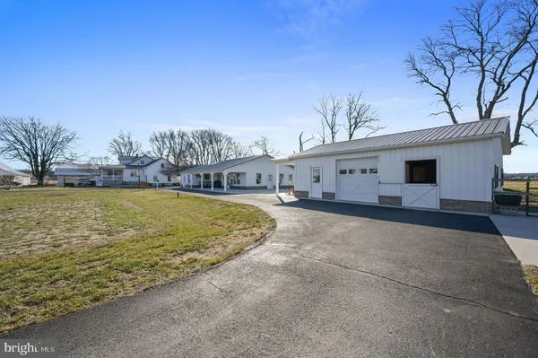 $988,900 | 1340 Hazlettville Road, Camden Wyoming, DE 19934