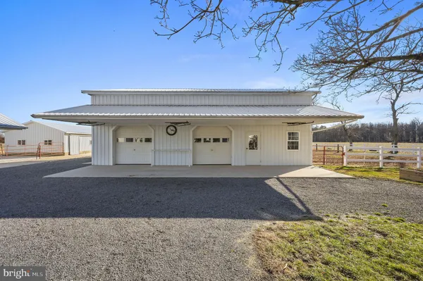 $988,900 | 1340 Hazlettville Road, Camden Wyoming, DE 19934