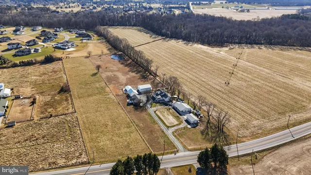 $988,900 | 1340 Hazlettville Road, Camden Wyoming, DE 19934