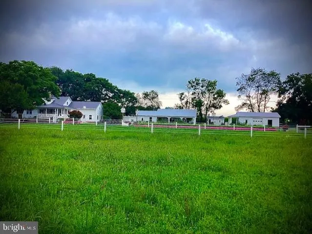 $988,900 | 1340 Hazlettville Road, Camden Wyoming, DE 19934