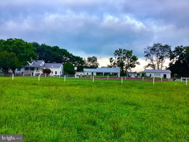 $988,900 | 1340 Hazlettville Road, Camden Wyoming, DE 19934