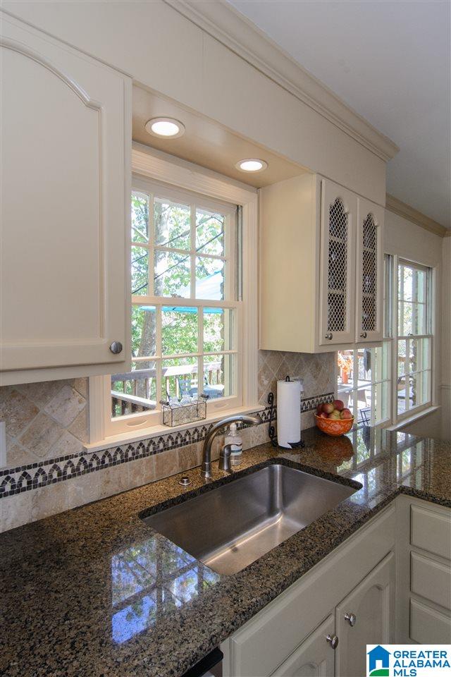 3733 Forest Run Road Birmingham, AL 35223 - Photo 14 of 47