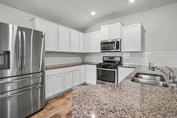 $1,700 | 15175 Longtailed Duck, San Antonio, TX 78253