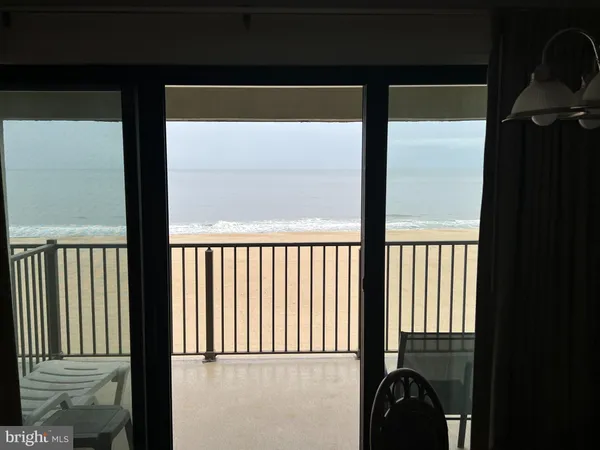 $900 | 107 North Atlantic Avenue, Unit 403, Ocean City, MD 21842