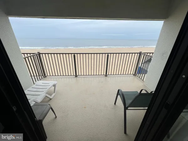 $900 | 107 North Atlantic Avenue, Unit 403, Ocean City, MD 21842