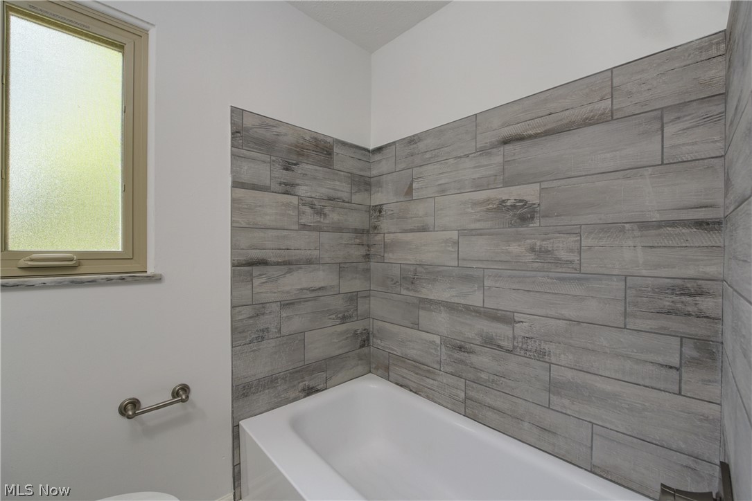 26825 Knickerbocker Road Bay Village, OH 44140 - Photo 21 of 29 Gallery Image 21