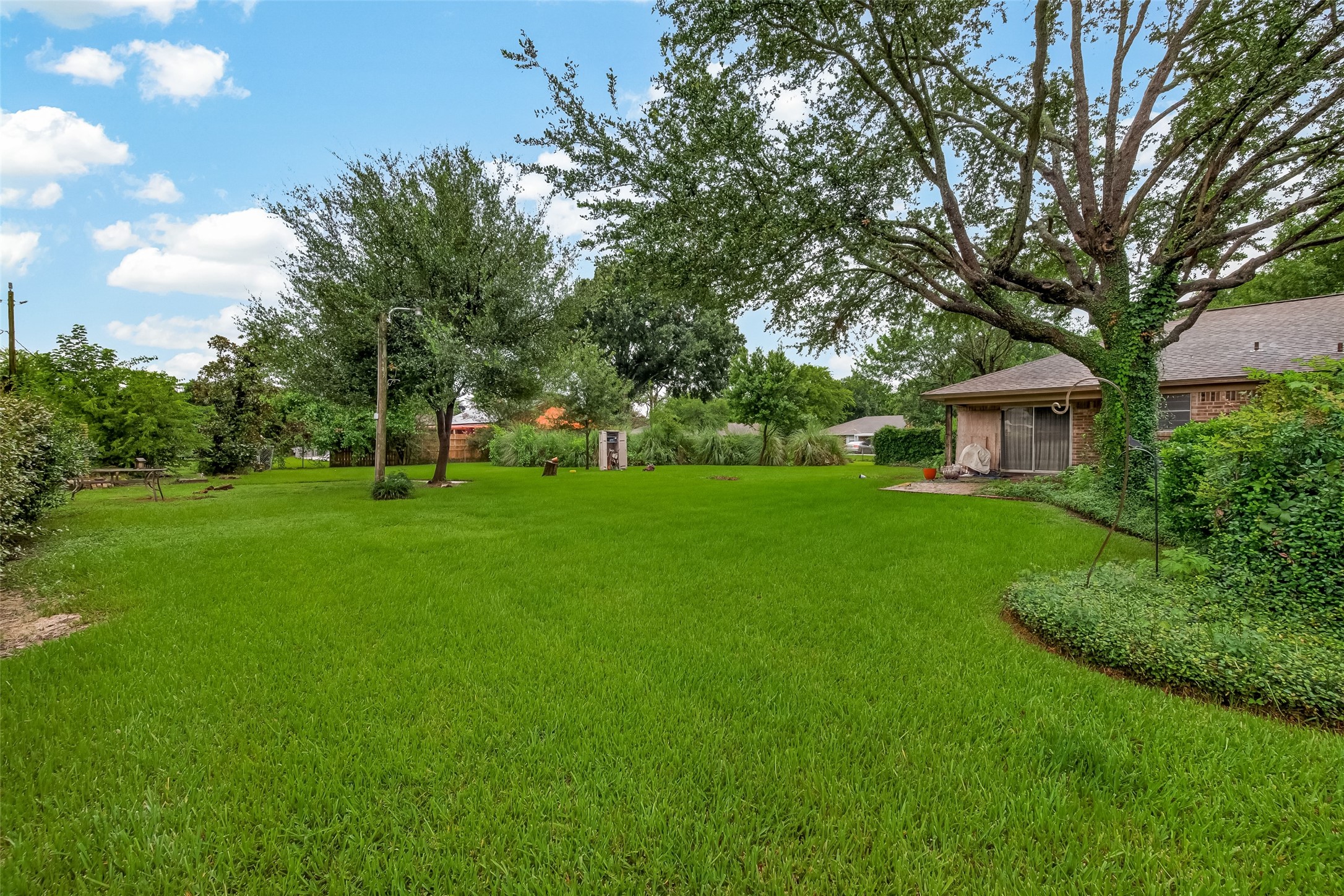 605 Julie Lane Highlands, TX 77562 - Photo 34 of 38