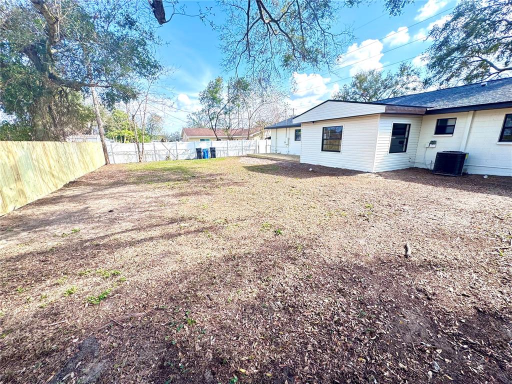 103 West Wheeler Road Seffner, FL 33584 - Photo 12 of 53 Gallery Image 12