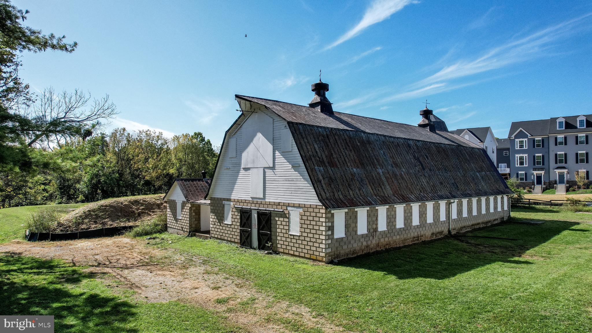 1776 Atlas Drive Frederick, MD 21702 - Photo 14 of 54 Milking Barn