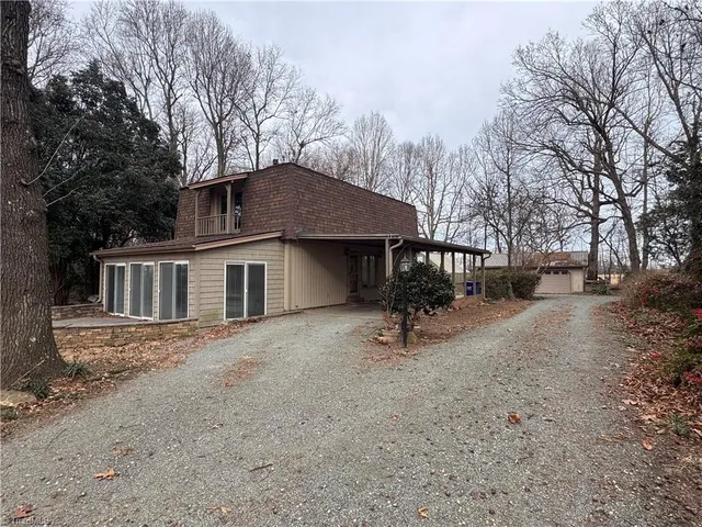 $2,300 | 4566 Starmount Road, Liberty, NC 27298