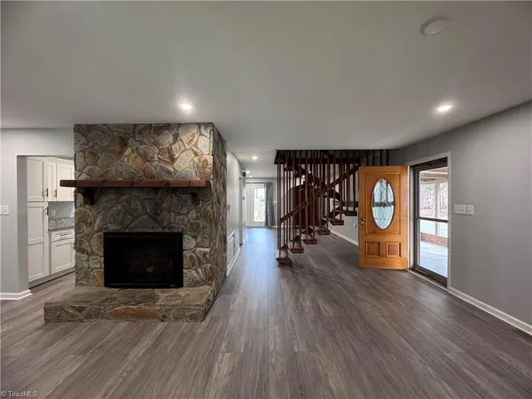 $2,100 | 4566 Starmount Road, Liberty, NC 27298