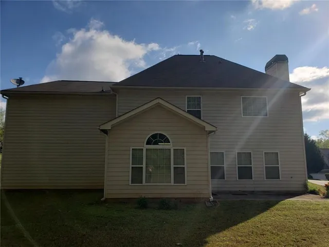 a front view of house with yard