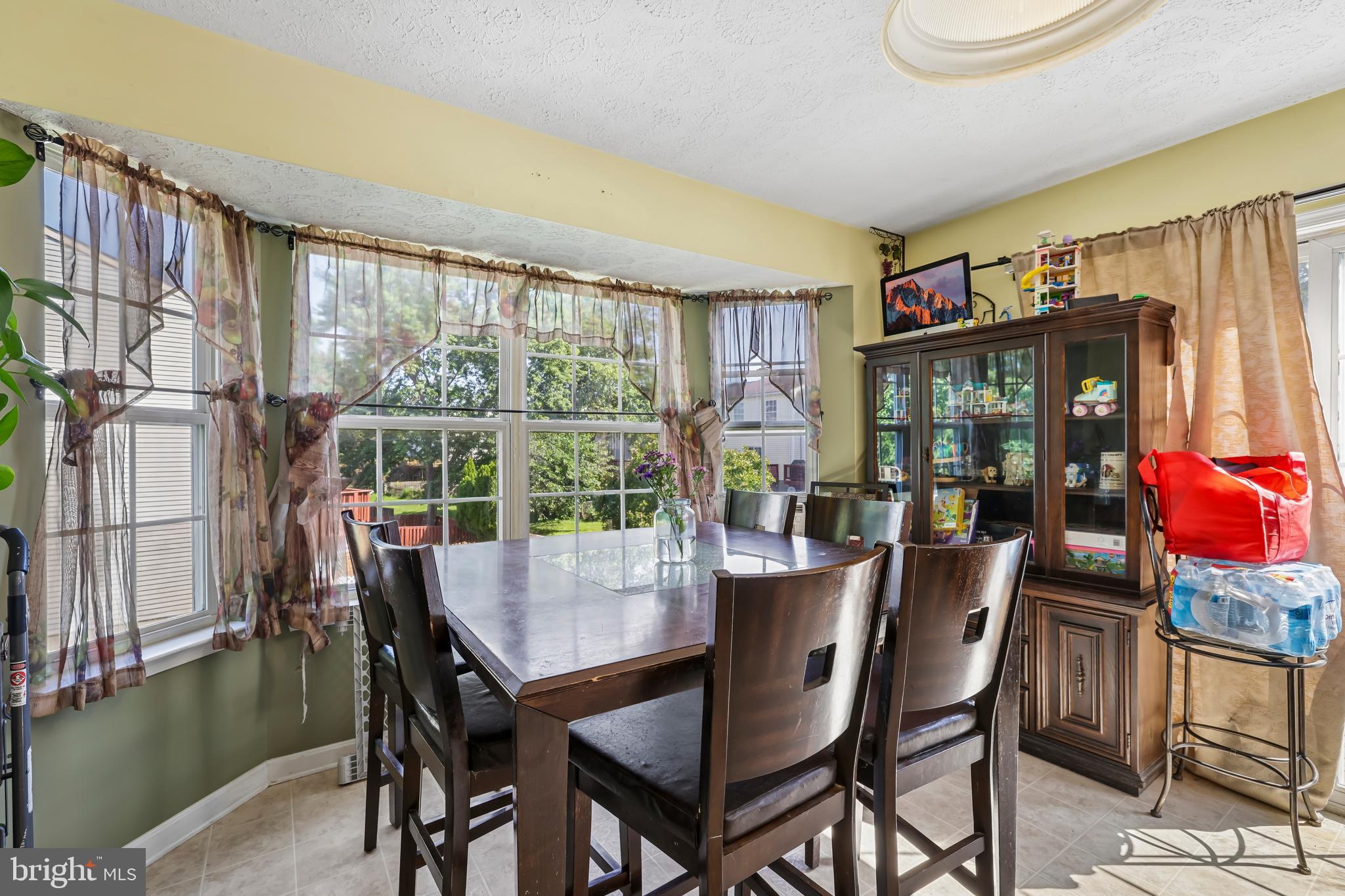 981 Pirates Court Edgewood, MD 21040 - Photo 6 of 38 Dining Area