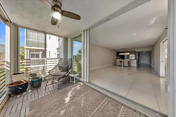 $2,400 | 3520 Oaks Way, Unit 306, Pompano Beach, FL 33069