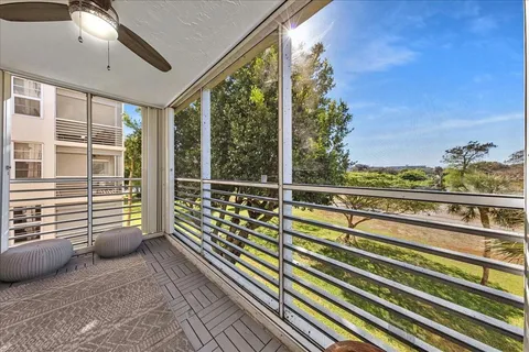 $2,300 | 3520 Oaks Way, Unit 306, Pompano Beach, FL 33069