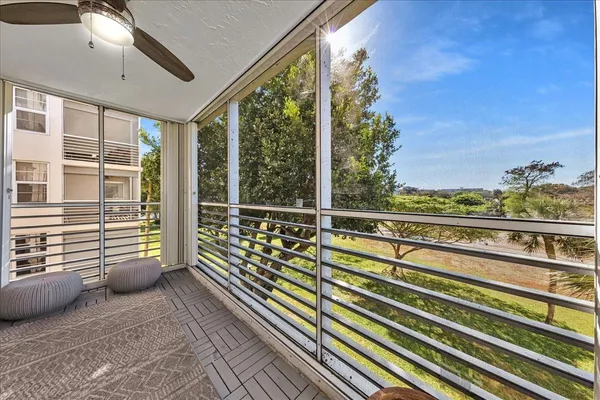 $2,400 | 3520 Oaks Way, Unit 306, Pompano Beach, FL 33069