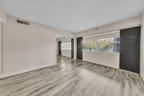 $2,300 | 3520 Oaks Way, Unit 306, Pompano Beach, FL 33069