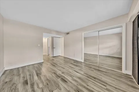 $2,300 | 3520 Oaks Way, Unit 306, Pompano Beach, FL 33069