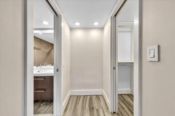 $2,400 | 3520 Oaks Way, Unit 306, Pompano Beach, FL 33069