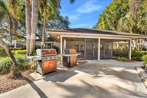 $2,300 | 3520 Oaks Way, Unit 306, Pompano Beach, FL 33069